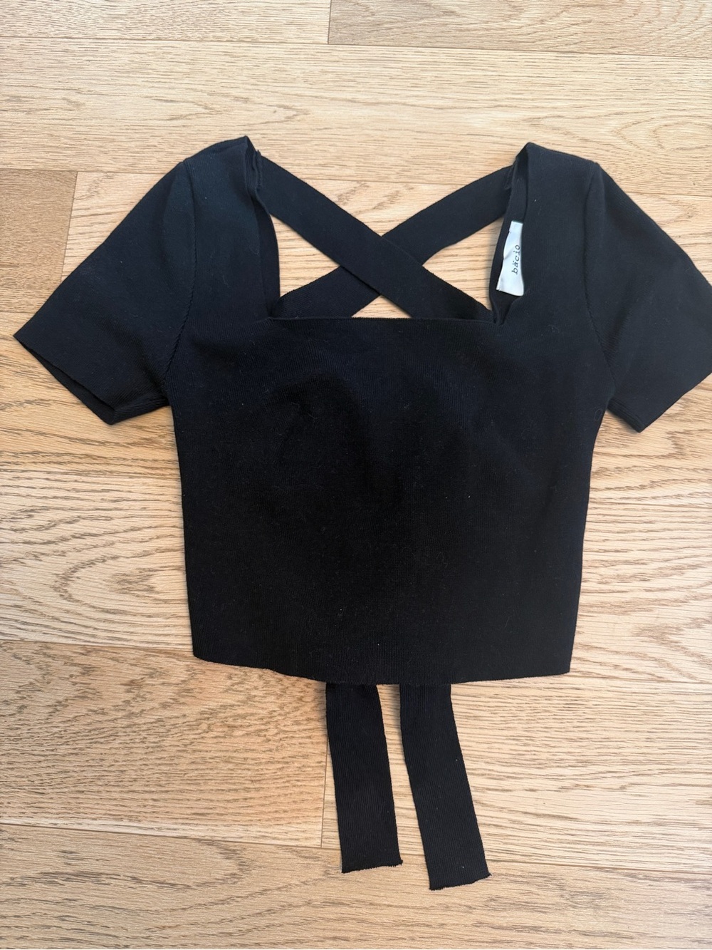 Bäcio Open Back Sweater Top in Black, Size M